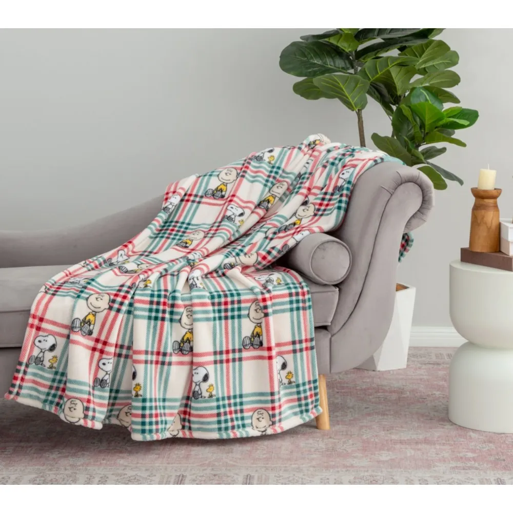 Berkshire Blanket Velvetsoft 55" x 70" Peanuts Throw, Holiday Plaid