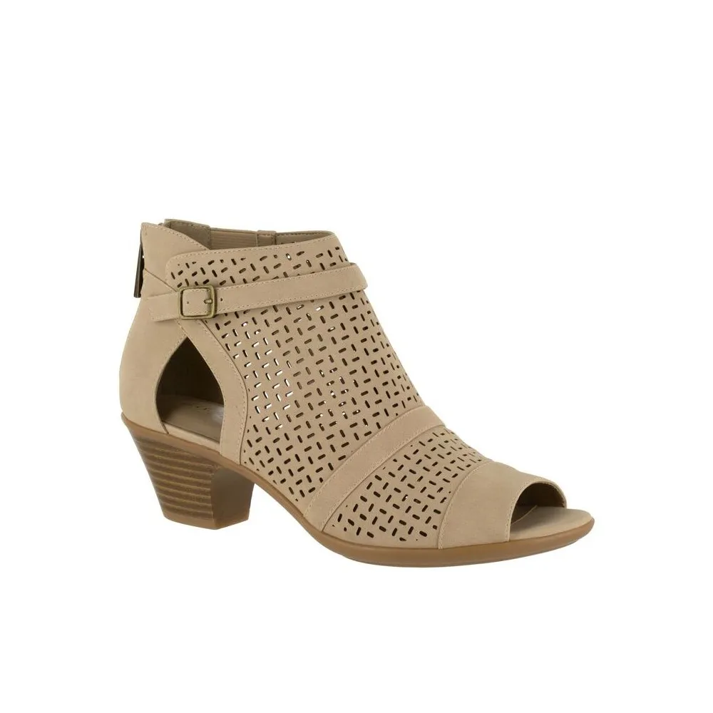 Easy Street Sandal - Carrigan, Sand, Women's Size 10 Medium